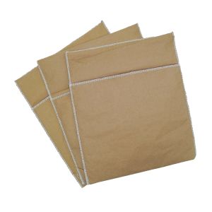 Drei ThermoPouch Isolierbeutel aus braunem Papier mit 10 Liter Fassungsverm&ouml;gen liegen aufgef&auml;chert &uuml;bereinander.